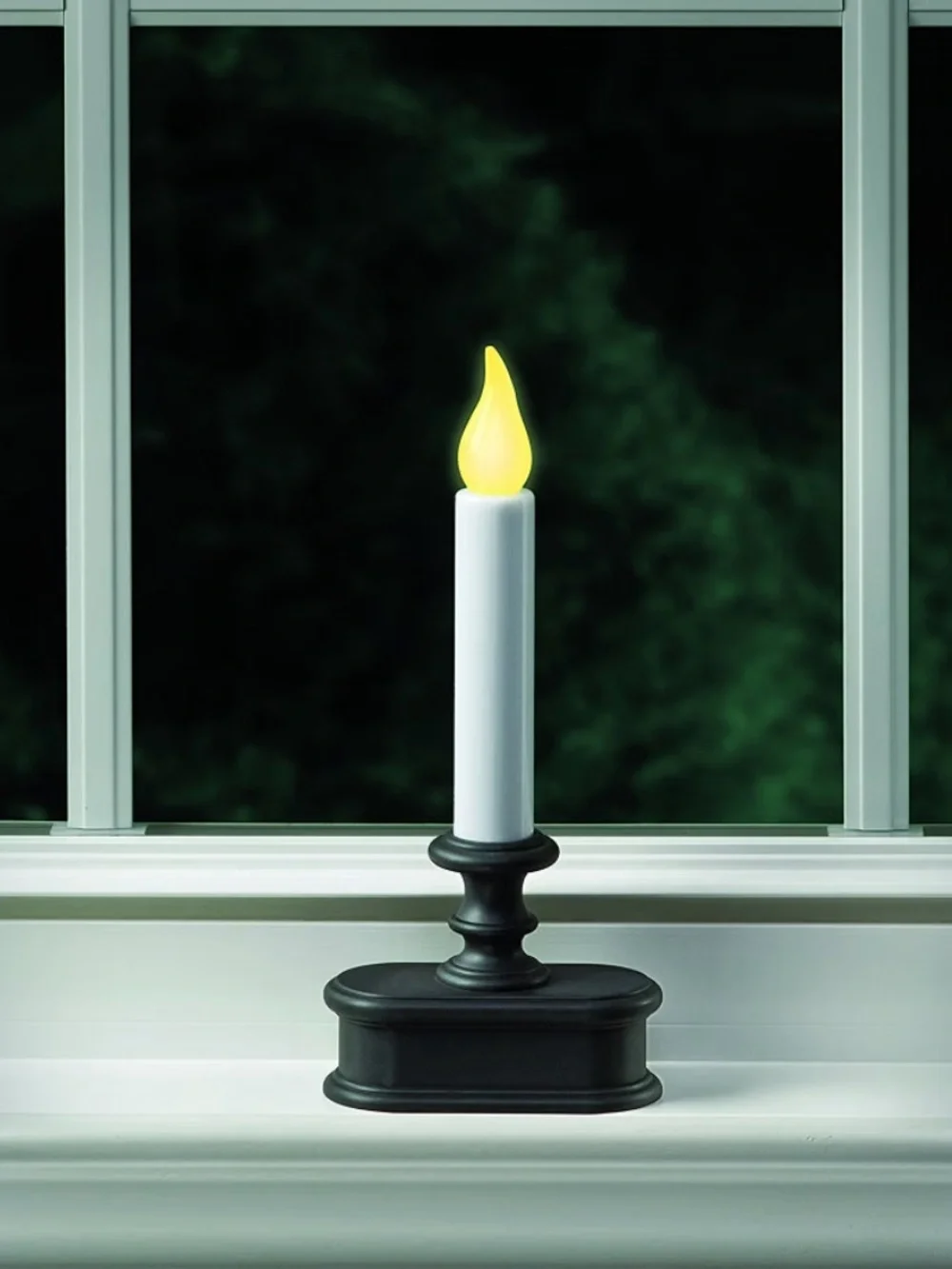 Xodus Innovations Battery Operated LED Dusk to Dawn Window Candle